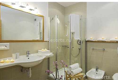 Hotel La Cort 18